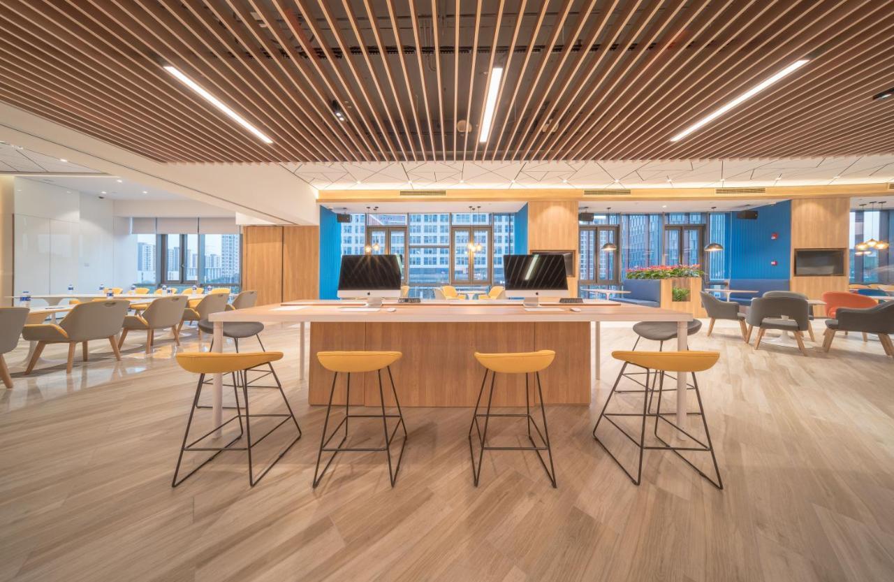 Holiday Inn Express Shanghai Huijin By Ihg Exterior photo