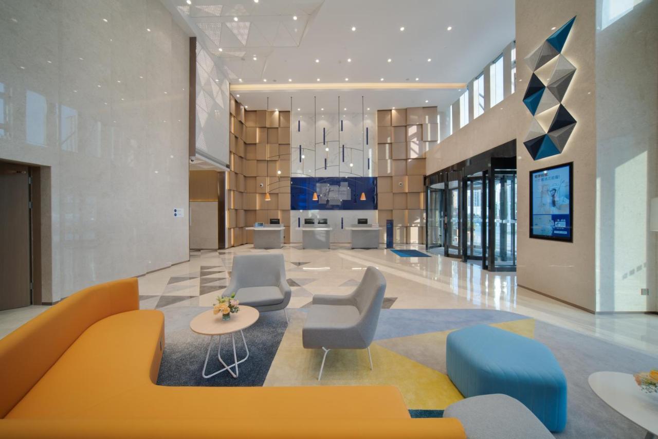Holiday Inn Express Shanghai Huijin By Ihg Exterior photo